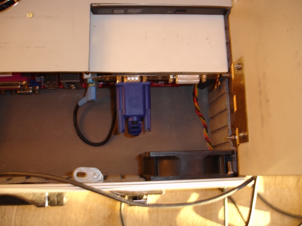 Detail du systeme de charniere